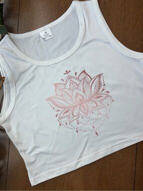 White Pink Lotus Mandala Cropped Tank Top Size M Yoga Festival